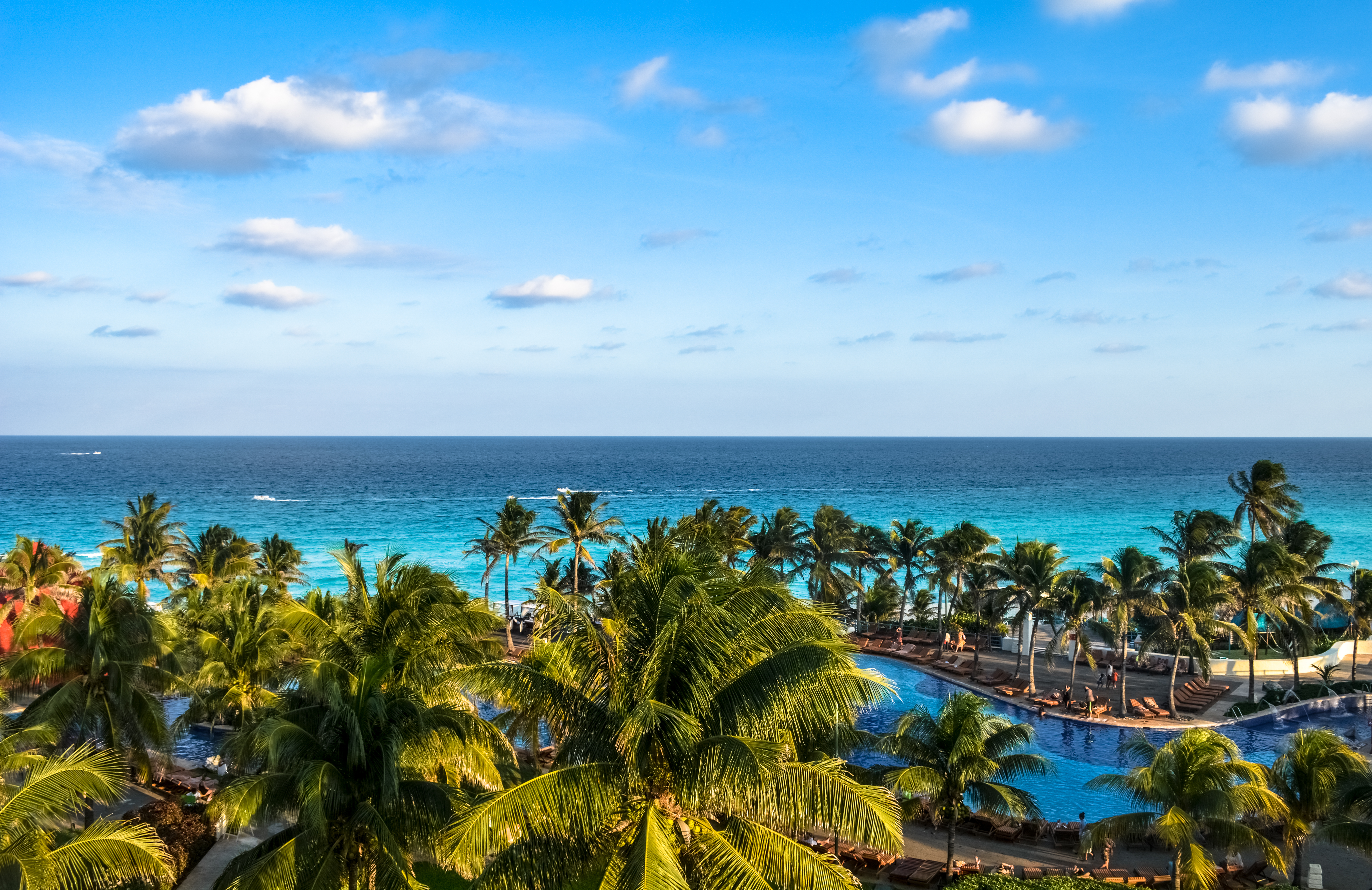 Hotel Mahekal Beach Resort