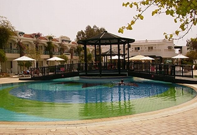 Al Bostan Park