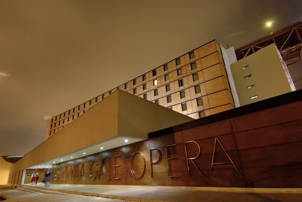 Vila Gale Opera