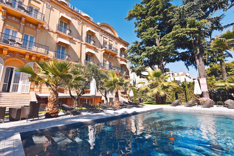 Hotel Carlton