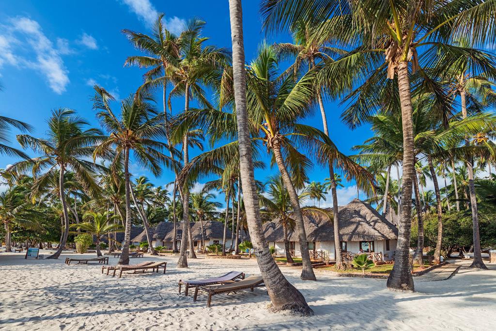 Mapenzi Beach club 2