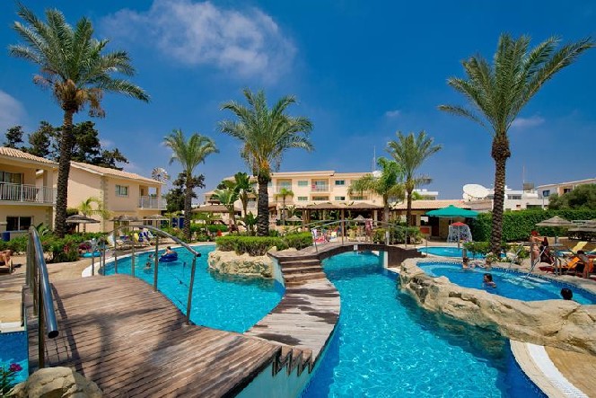 Tasia Maris Gardens Hotel