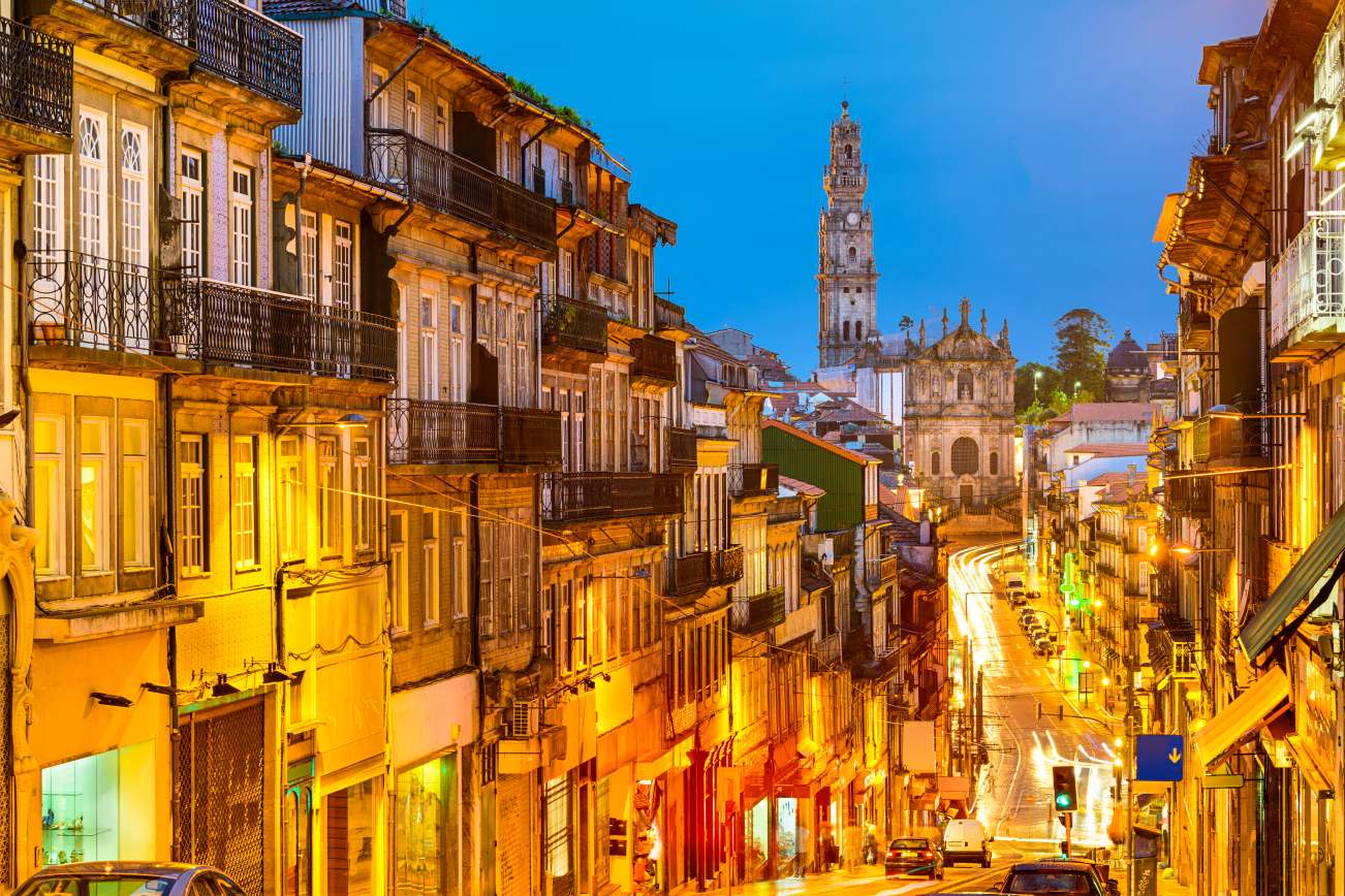 Fly Drive Lissabon naar Porto via het Binnenland Fatima en Coimbra
